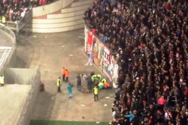 Άγιαξ: Σε σταθερή κατάσταση ο άτυχος οπαδός