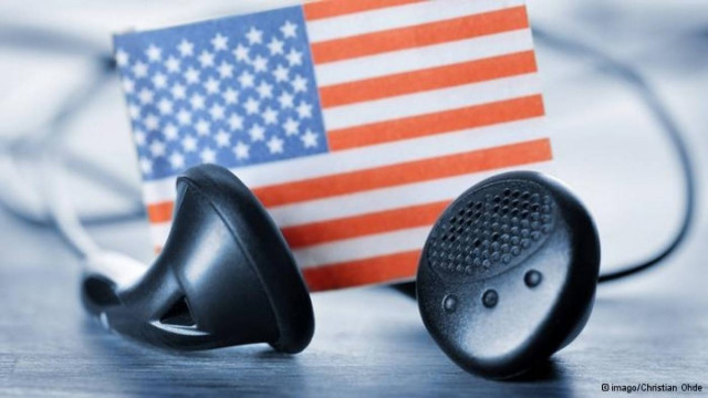 562 συγγραφείς λένε «όχι» στις παρακολουθήσεις