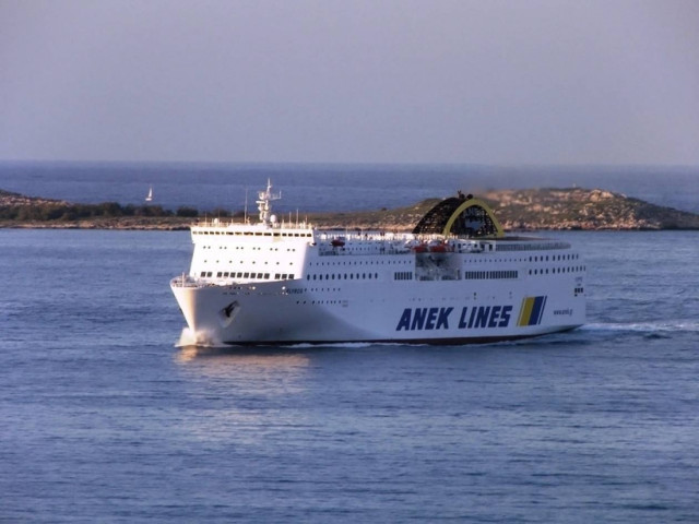 Χανιά: 52χρονος πέθανε μέσα σε επιβατικό πλοίο