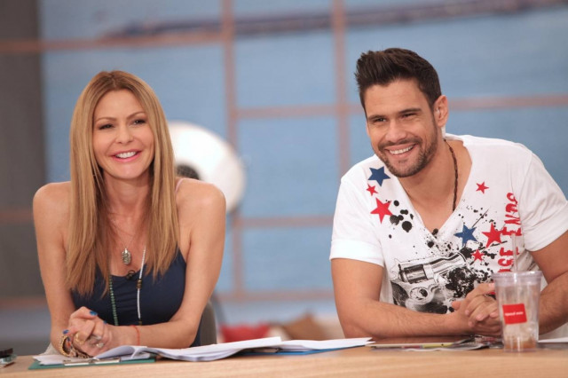 Το Πρωϊνό  -Πρωϊνό Mou:Το 81% γυναικών ηλικίας 15-24 είδαν ΑΝΤ1(10/12)