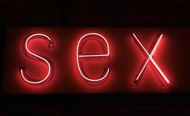 Οι μύθοι που περιβάλλουν το sex μετά τα 40