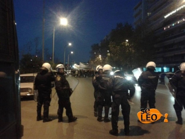 Διαμαρτυρία φοιτητών και διοικητικών υπαλλήλων του ΑΠΘ (pics)