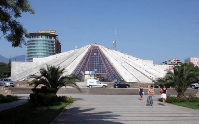 Αλβανία: Απειλή για βόμβα σε κτίριο της κυβέρνησης