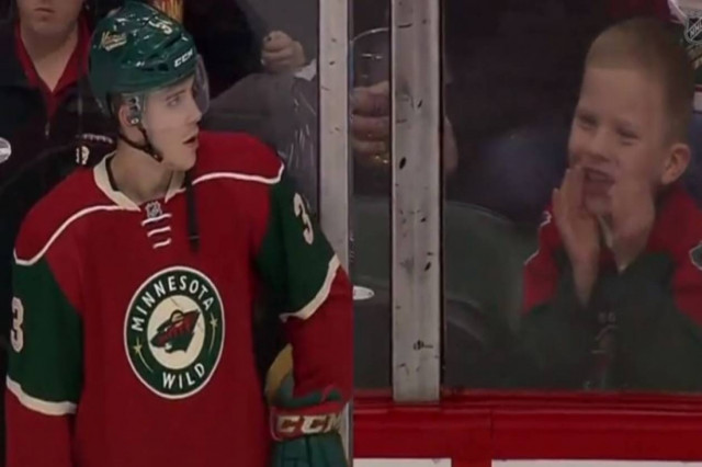 Αυτός ο πιτσιρικάς τρελαίνει τις ΗΠΑ με το χαμόγελό του (Video)