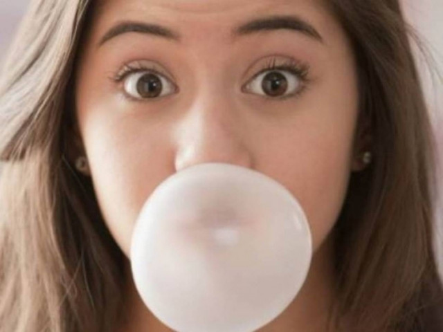 Προσοχή: Η τσίχλα παχαίνει, λέει μια νέα έρευνα