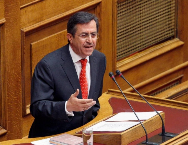 «Δημιουργείτε μία Ελλάδα με άδειες κούνιες και γεμάτα φέρετρα»