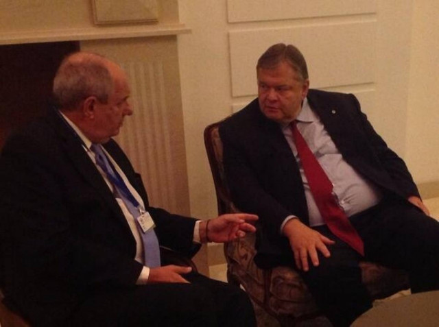 Ο Τέρενς, ο Μπένι και τα σορόπια