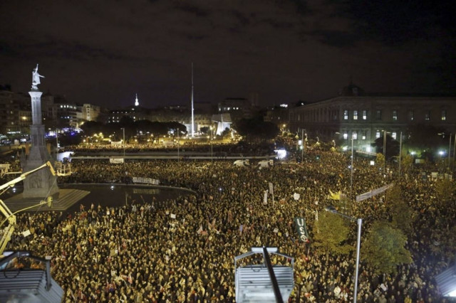 Ισπανία: Χιλιάδες διαδηλωτές στους δρόμους κατά της λιτότητας