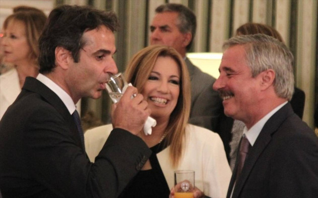 Κόντρα Μητσοτάκη – Φώφης για τα ΕΑΣ