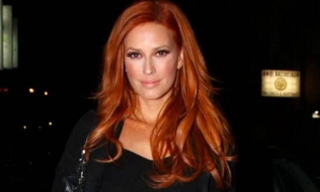 Η Σίσσυ Χρηστίδου αποκαλύπτει τον νονό του γιου της!