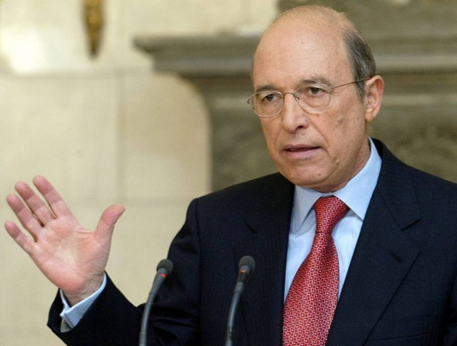 Υπηρετώντας τους τραπεζίτες - Οι κατηγορίες που βαραίνουν τον Σημίτη