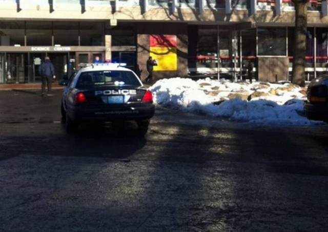 Βίντεο: Εκκενώθηκε το Χάρβαρντ