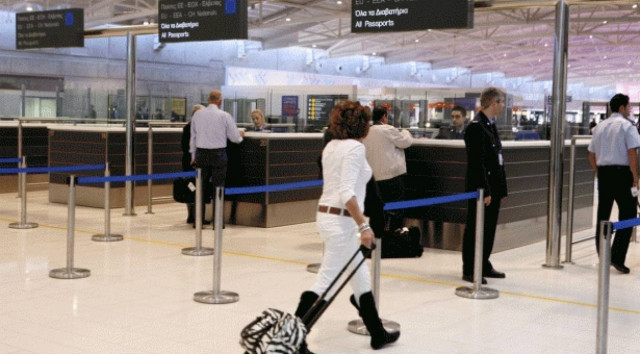 Μικρή αύξηση ταξιδιών Κυπρίων στο εξωτερικό το Νοέμβριο