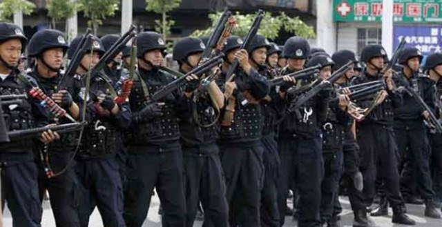Ταραχές με 16 νεκρούς στην Κίνα