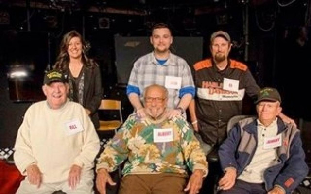 Πέθανε λόγω... μπριζόλας, λίγες ώρες πριν κάνει σεξ με δύο γυναίκες!