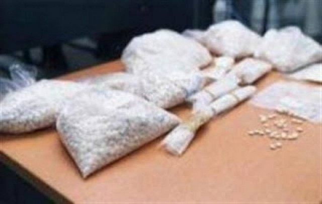 ΣΟΚ: Εμφύτευε ηρωίνη σε σκυλιά για να την περνάει λαθραία