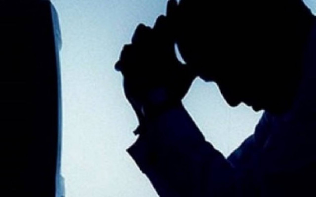 Κέρκυρα: Έπαθε ΣΟΚ όταν κοίταξε στο μονόζυγο της παιδικής χαράς