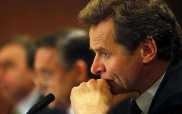 Ακόμα και νερό «φοβούνται» να πιούν στην Ελλάδα οι Τροικανοί