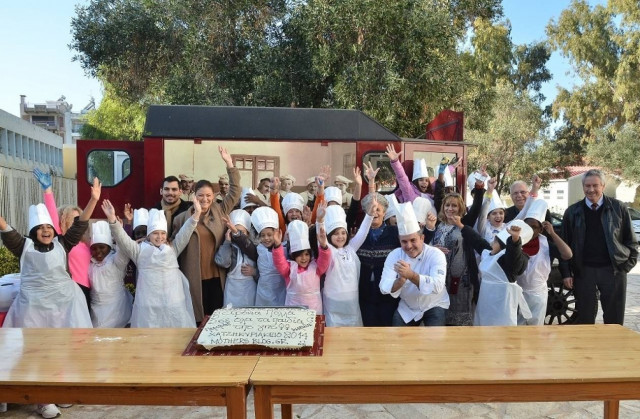 Δεν υπάρχει τίποτα πιο όμορφο από το να χαρίζεις χαρά στα παιδιά!