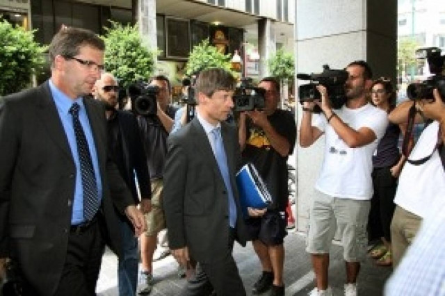 Οι τροϊκανοί φοβούνται: Ανοίξτε το νερό μπροστά μας!