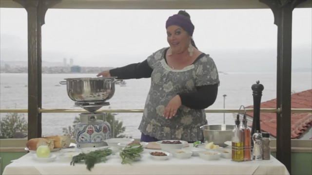 «Από την Πόλη έρχομαι…»: Ξενάγηση στα ανάκτορα και στις γεύσεις