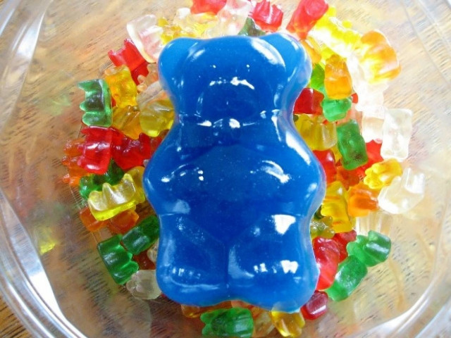 Εκρηκτικό πείραμα... Ζελεδάκι σε χλωρικό κάλιο (βίντεο)