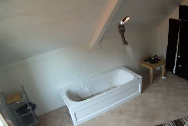 Τι θα συμβεί αν γεμίσει ένα δωμάτιο με νερό; (βίντεο)