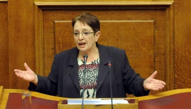 Παπαρήγα στον Στουρνάρα: Εύχομαι να είστε η τελευταία κυβέρνηση