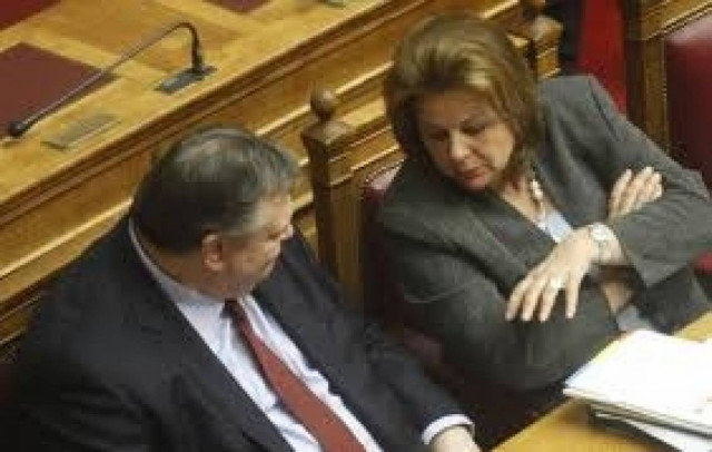 Ανοίγει μέτωπο και με την Κατσέλη