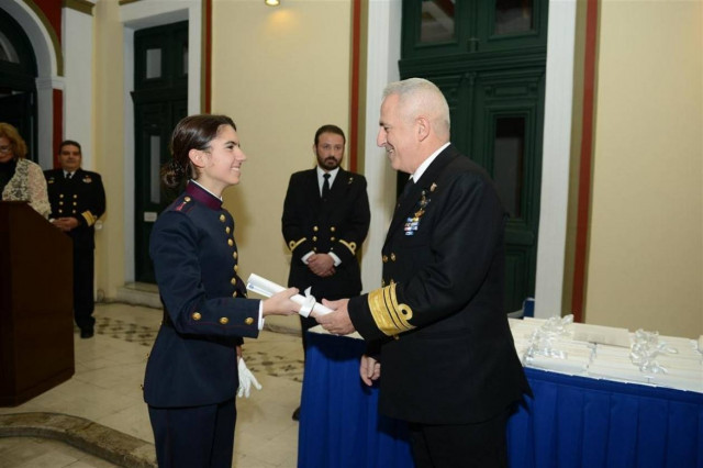 Ο Α/ΓΕΝ απένειμε βραβεία σε αριστούχους μαθητές