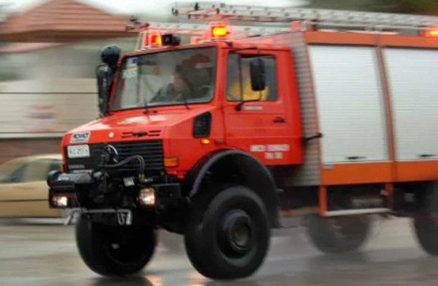 Φωτιά σε σπίτι ηλικιωμένων από σόμπα - Τραυματίστηκαν σοβαρά