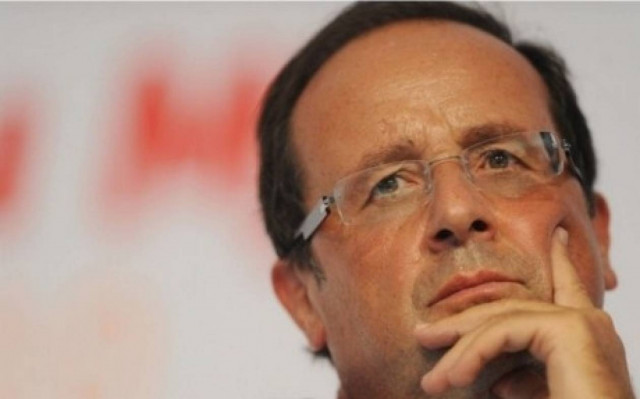 Ολάντ: Προσπαθεί να «μαζέψει» το σχόλιο για την Αλγερία