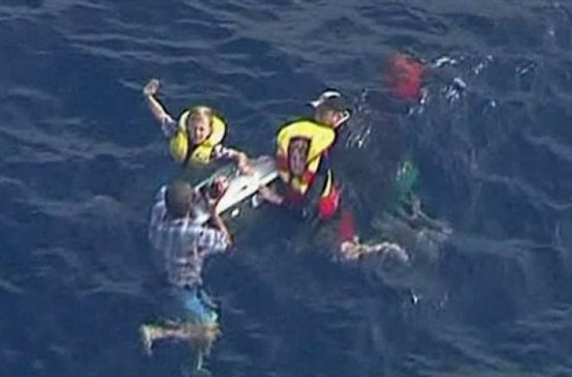 Ναυαγοί κατάφεραν να σωθούν εξαιτίας ενός... ψυγείου!