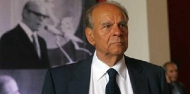 Εξω φρενών ο Αχιλλέας Καραμανλής με τον ανηψιό του