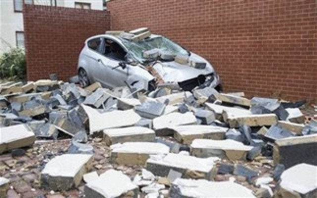 Πέντε νεκροί από την κακοκαιρία στη Βρετανία