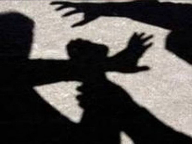 Aγρίνιο: Άγριο ξύλο στη μέση του δρόμου - Δύο στο νοσοκομείο