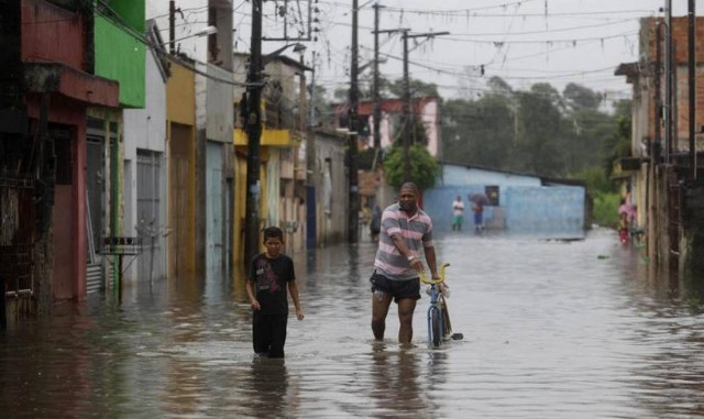 Βραζιλία: Δεκάδες νεκροί από ισχυρές βροχοπτώσεις