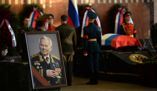 Αντίο στον Μιχαήλ Καλάσνικοφ