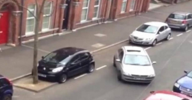 Η γυναίκα που κέρδισε το χρυσό στον μαραθώνιο στάθμευσης! (vid)