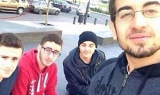 Δευτερόλεπτα μετά την selfie σκοτώθηκαν από έκρηξη
