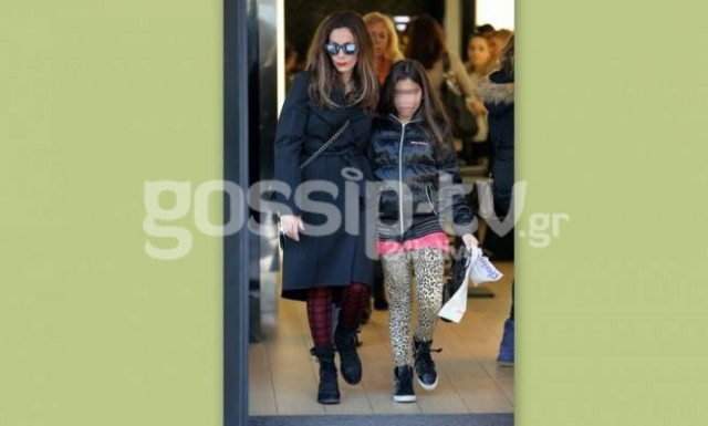 Δέσποινα Βανδή: Με την κόρη της για ψώνια