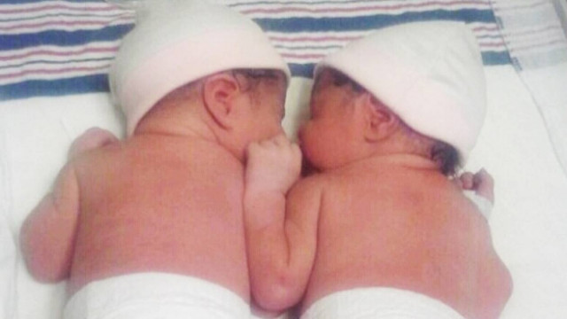 Καναδάς: Γέννησε δίδυμα με διαφορά... ενός έτους