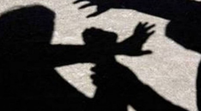 Σε διαθεσιμότητα αστυφύλακας για ξυλοδαρμό νεαρού στη Κύπρο