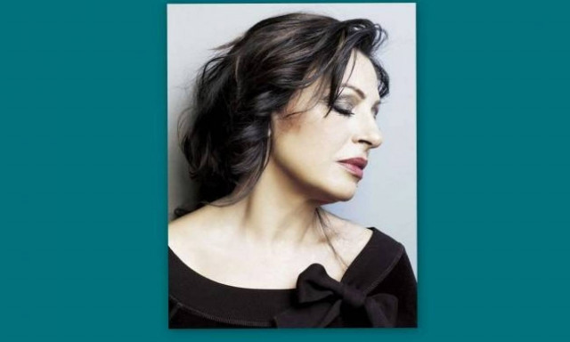 Η συγκινητική εξομολόγηση της Χαρούλας Αλεξίου στο facebook