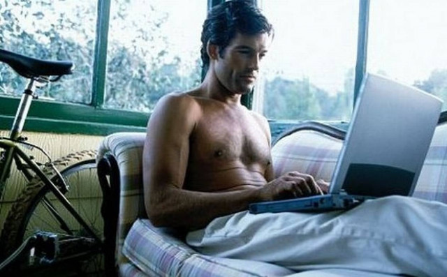 Μυστήριος θάνατος τουρίστα σε τροχόσπιτο