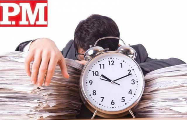 Έρευνα: Πόσα χρόνια κοιμούνται και δουλεύουν οι Γερμανοί