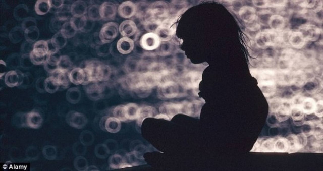 Γιαγιά βρήκε τα εγγόνια της να κάνουν σεξ!