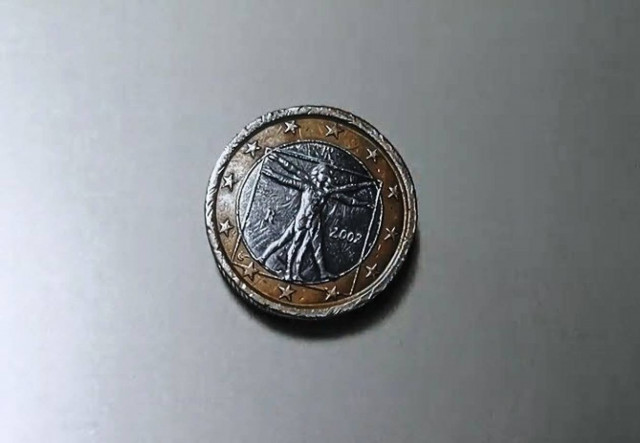 Θέλεις 1 ευρώ; Ζωγράφισέ το! (βίντεο)