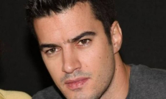 Τσιμιτσέλης:Γιατί κοιμάται στον καναπέ μετά την γέννηση της κόρης του;