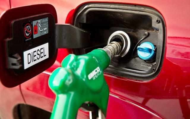 Πώς μια αντλία βενζίνης ξέρει πότε το ντεπόζιτο έχει γεμίσει; (βίντεο)